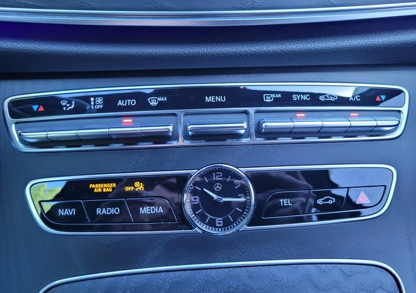 Mercedes-Benz Klasa E cena 179900 przebieg: 66519, rok produkcji 2019 z Kraków małe 436